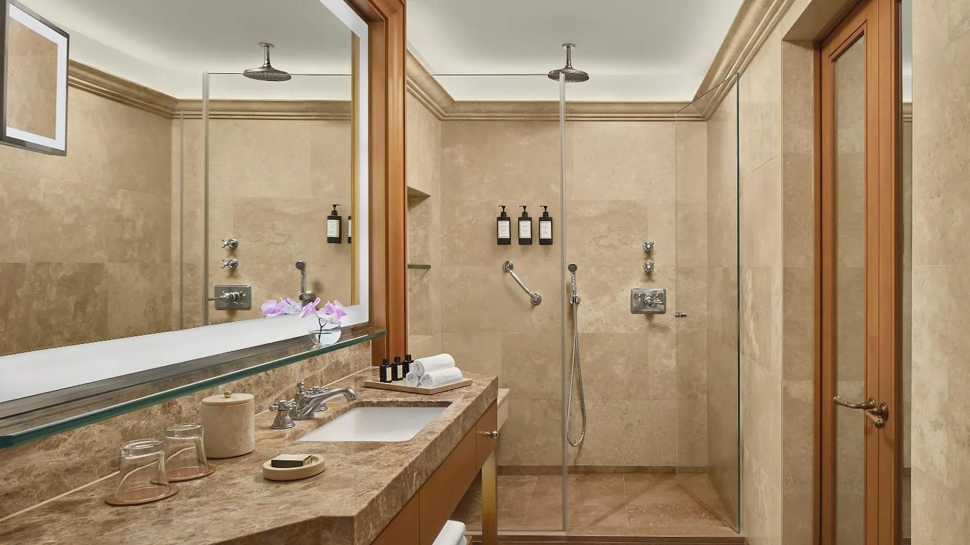 Divan Istanbul 5*,  Turkey